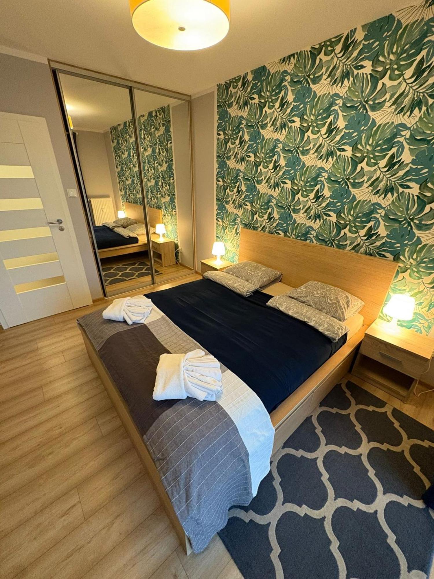 Apartment A&b *
