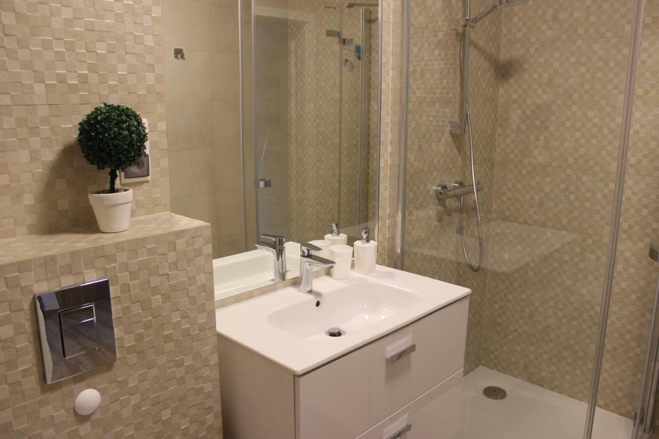 Apartment A&b